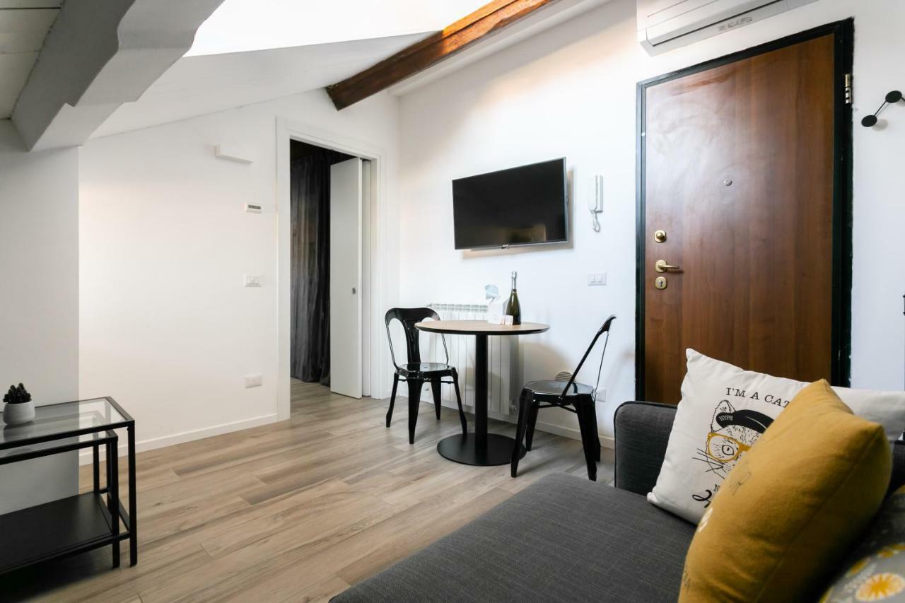 Milano Apartments Darsena Luaran gambar