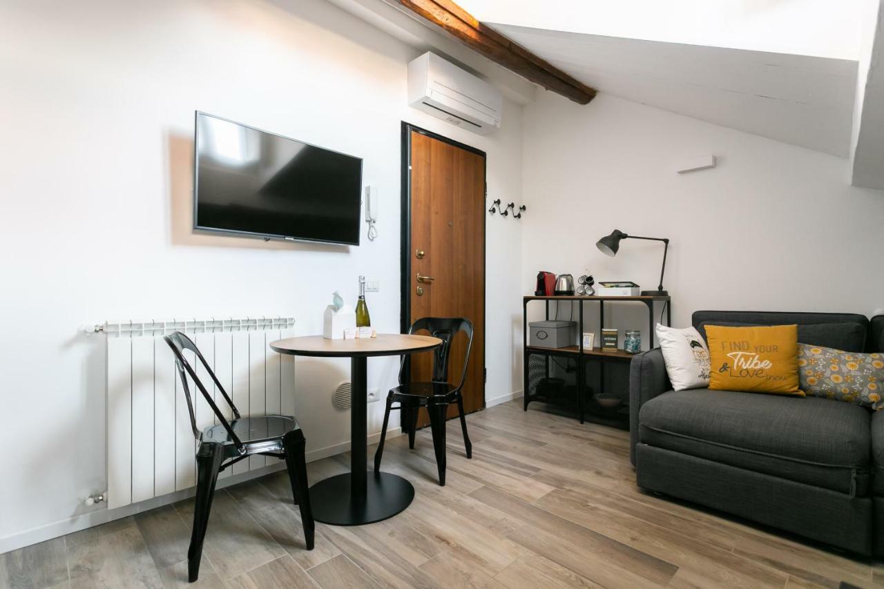 Milano Apartments Darsena Luaran gambar